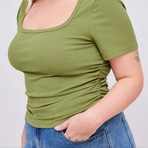 U line ruched short sleeve top